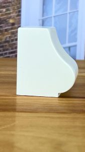 Horn 8 – traditional sash horn style